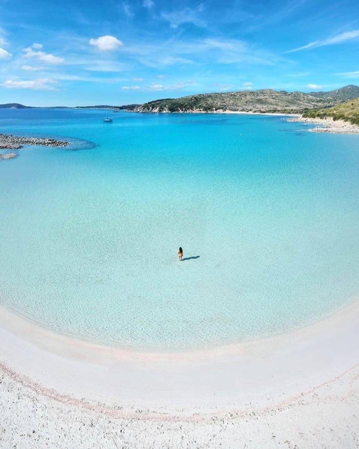 B&B Bentu de Mari Villasimius Bagian luar foto