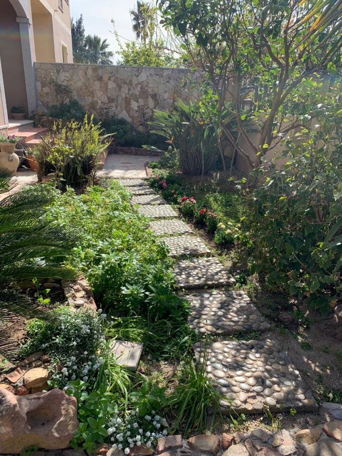 B&B Bentu de Mari Villasimius Bagian luar foto
